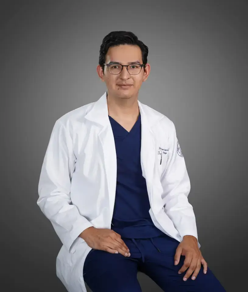 dr-mario-narvaez-morales-neurocirujano-en-queretaro-y-guanajuato.webp